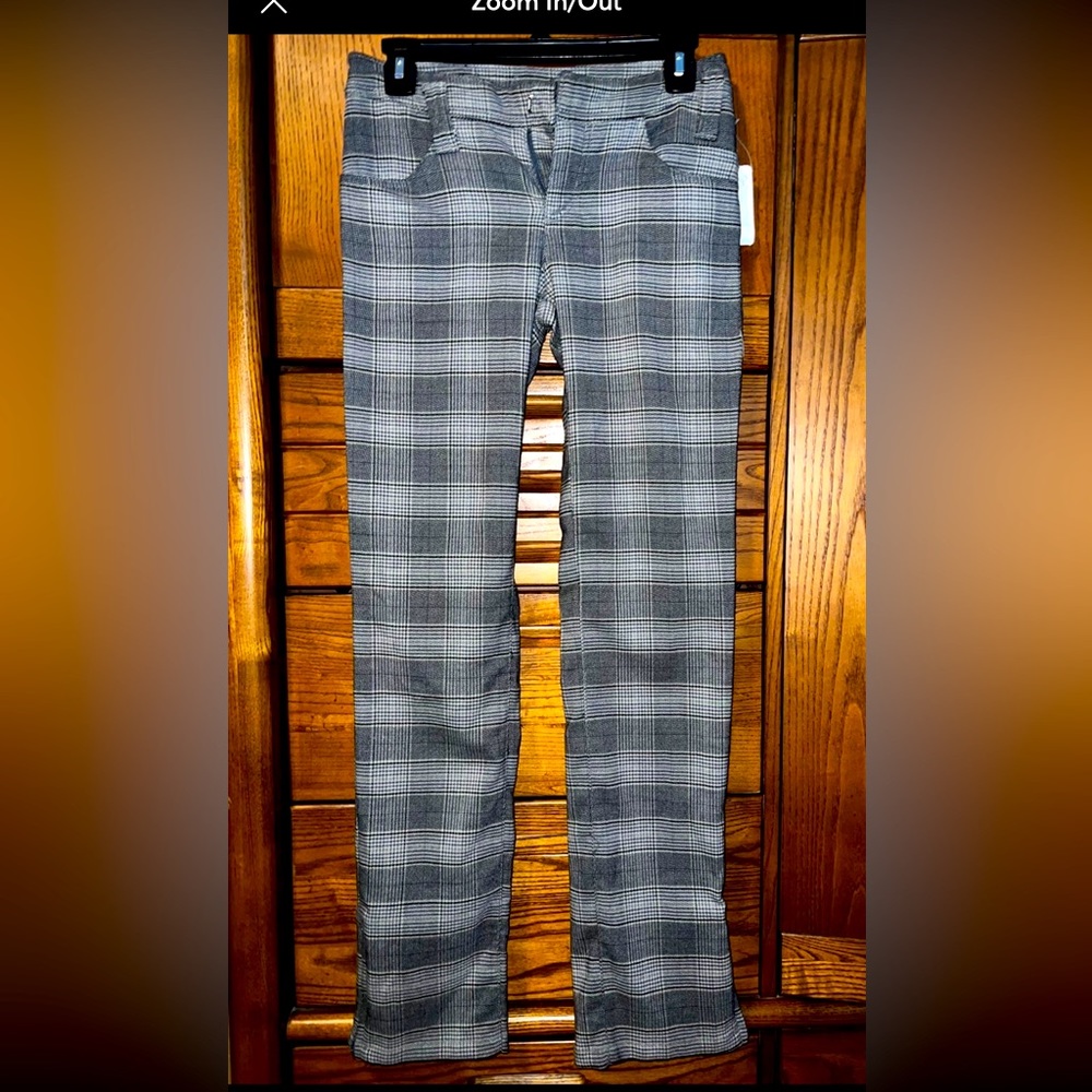 H&M Woman’s Plaid Dress Pants Sz 4